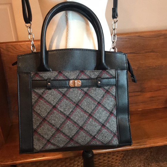 BLACK & GRAY SHOULDER BAG - Picture 2 of 11